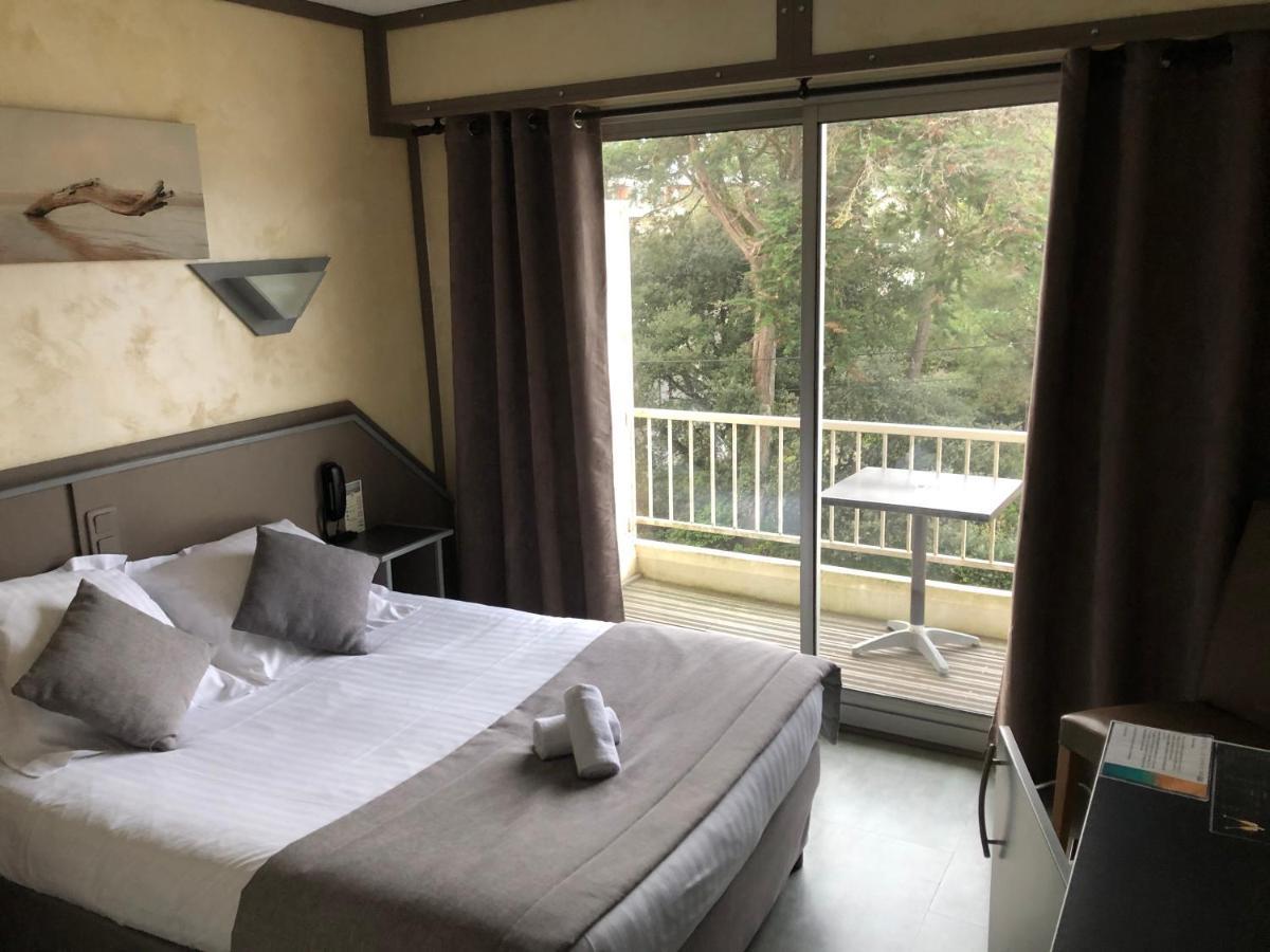 Hotel Le Christina La Baule-Escoublac ภายนอก รูปภาพ