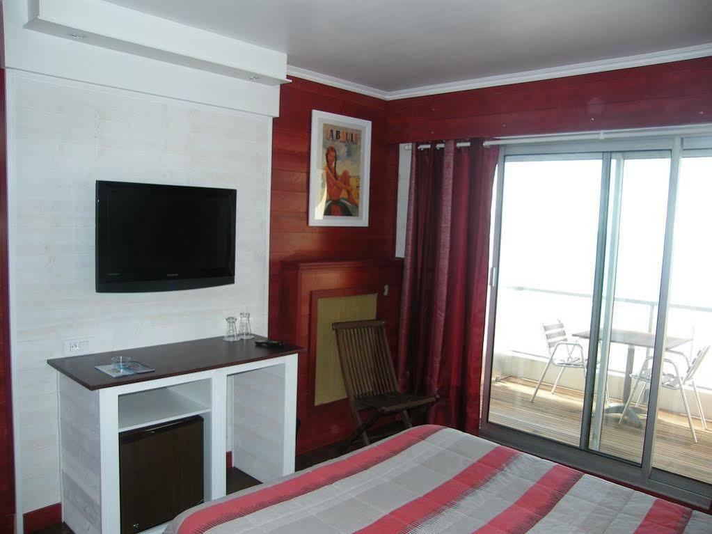 Hotel Le Christina La Baule-Escoublac ภายนอก รูปภาพ