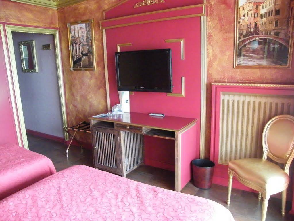 Hotel Le Christina La Baule-Escoublac ภายนอก รูปภาพ