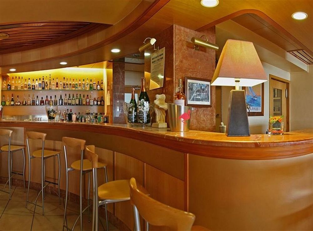 Hotel Le Christina La Baule-Escoublac ภายนอก รูปภาพ